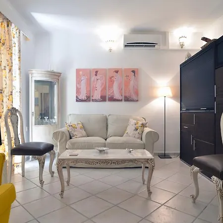Apartment Kalixenia *